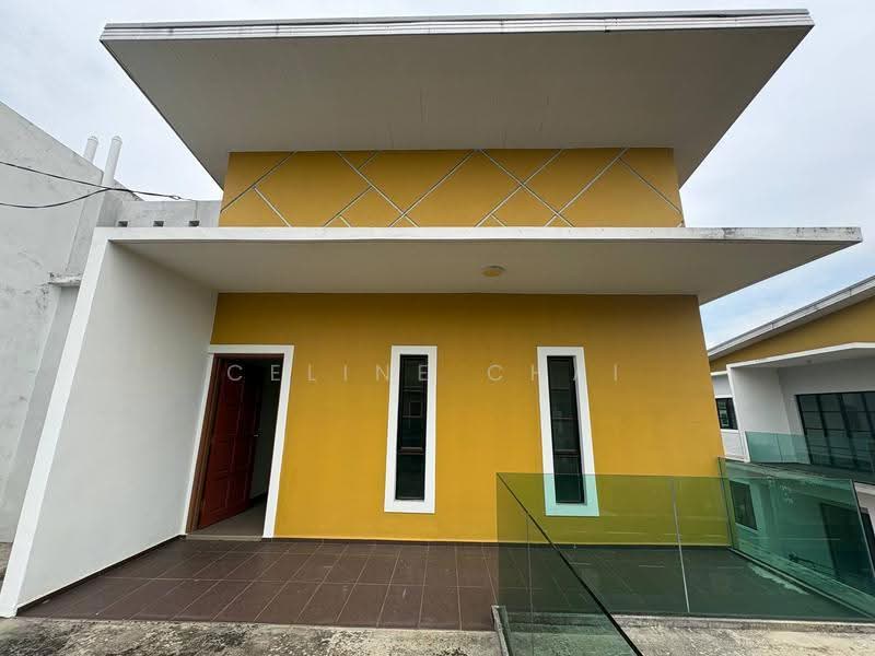 Semi-Detached House for Sale in Segamat (Johor) - Celine Chai - Exterior - PropertyGuru.com.my