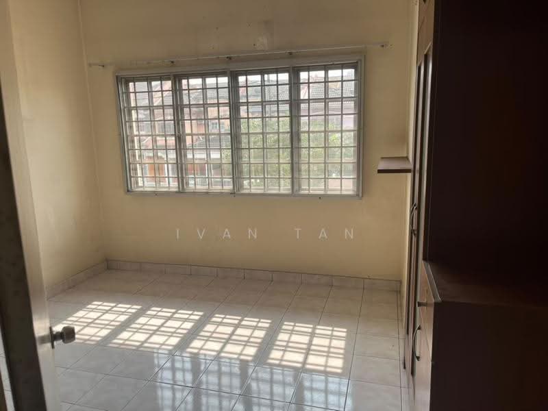 2-storey Terraced House for Sale in Taman Sri Putra Mas (Sungai Buloh) - Ivan Tan - PropertyGuru.com.my