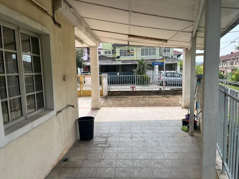 2-storey Terraced House for Sale in Taman Sri Putra Mas (Sungai Buloh) - Ivan Tan - Exterior - PropertyGuru.com.my