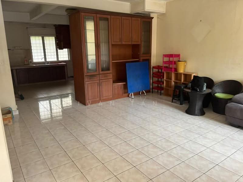 2-storey Terraced House for Sale in Taman Sri Putra Mas (Sungai Buloh) - Ivan Tan - Kitchen - PropertyGuru.com.my