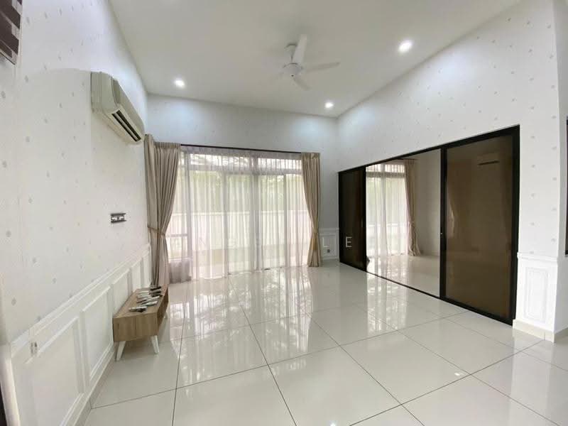 Cluster House for Sale in Horizon Hills (Iskandar Puteri (Nusajaya)) - Angel Lee - Living Room - PropertyGuru.com.my