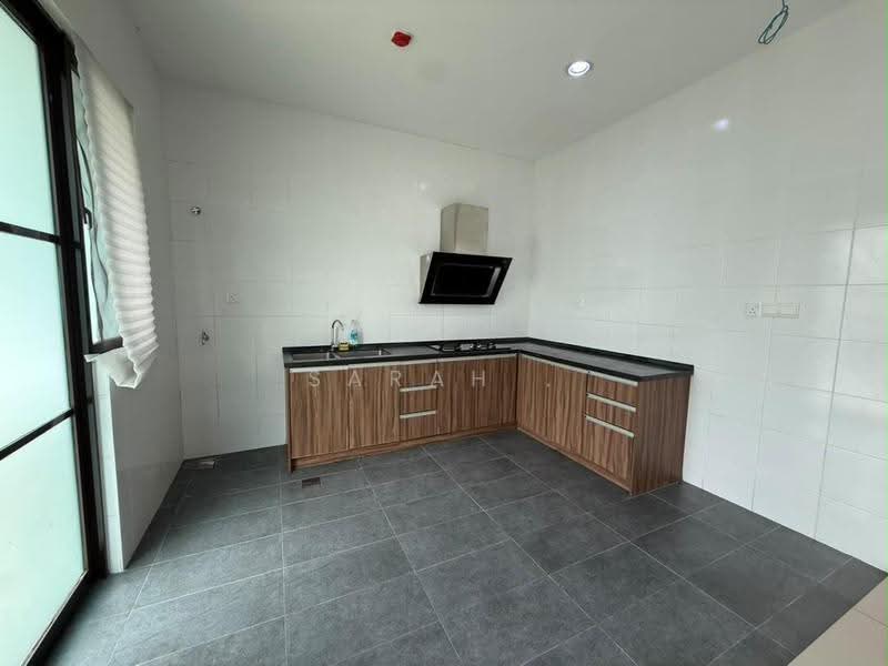 Rumah Teres 2-Tingkat untuk Disewa di Setia Eco Glades (Cyberjaya) - Sarah . - Kitchen - PropertyGuru.com.my