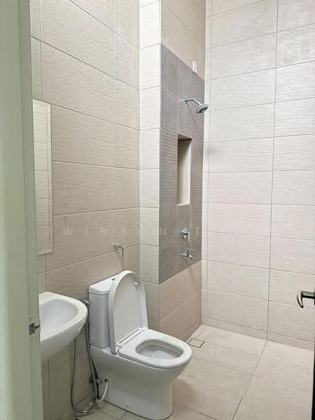 2-storey Terraced House for Sale in Taman Bukit Subang (Shah Alam) - Winson Tam - Bathroom - PropertyGuru.com.my