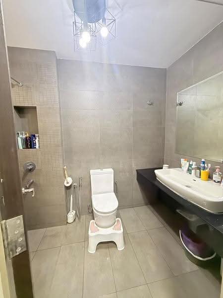 Rumah Teres 2-Tingkat untuk Dijual di Taman Bukit Subang (Shah Alam) - Ka Ee - Bathroom - PropertyGuru.com.my