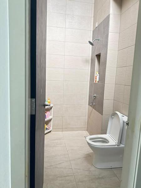 Rumah Teres 2-Tingkat untuk Dijual di Taman Bukit Subang (Shah Alam) - Ka Ee - Bathroom - PropertyGuru.com.my