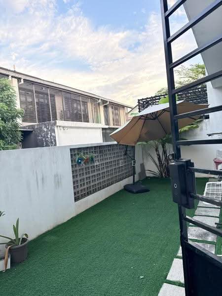 Rumah Teres 2-Tingkat untuk Dijual di Taman Bukit Subang (Shah Alam) - Ka Ee - Exterior - PropertyGuru.com.my