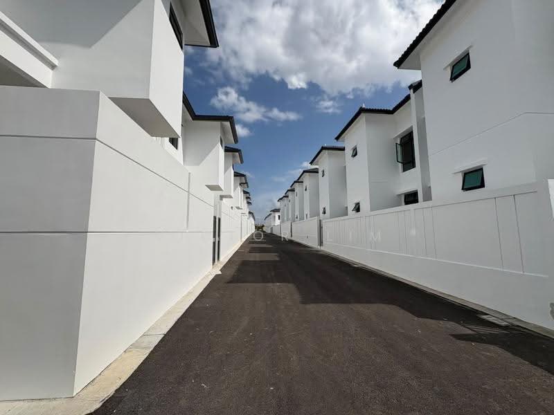 2-storey Terraced House for Sale in Austin (Johor Bahru) - Victor Lim - Exterior - PropertyGuru.com.my