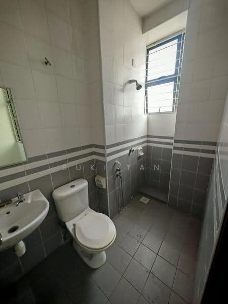 3-storey Terraced House for Sale in Taman Sri Bintang (Kepong) - Suki Tan - Bathroom - PropertyGuru.com.my
