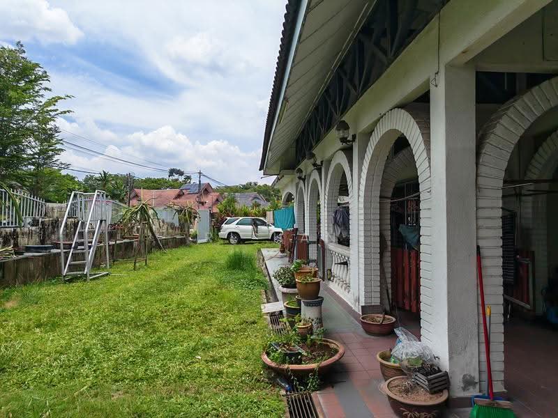 Bungalow House for Sale in SS19 (Subang Jaya) - RL Han - Exterior - PropertyGuru.com.my