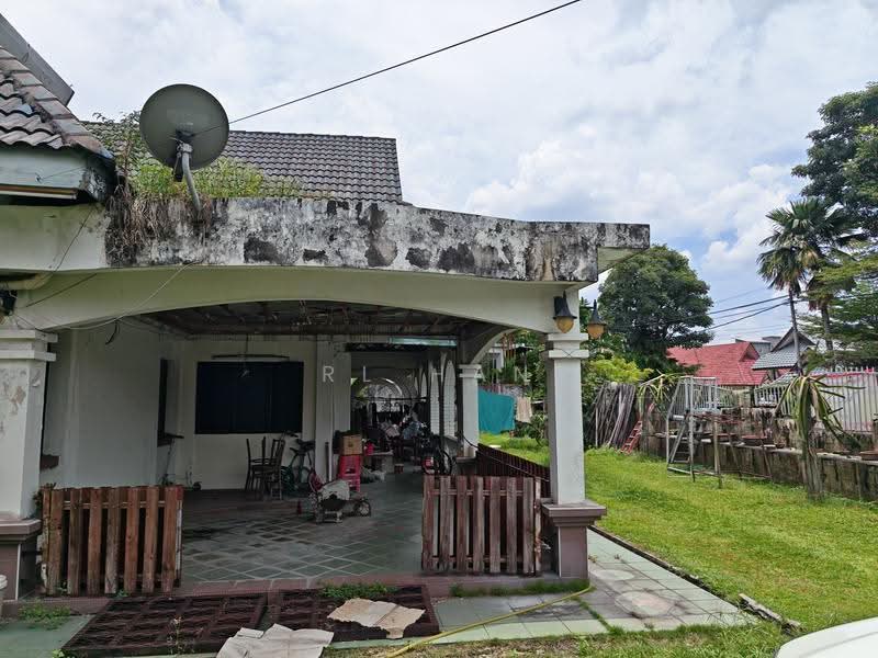 Bungalow House for Sale in SS19 (Subang Jaya) - RL Han - Exterior - PropertyGuru.com.my