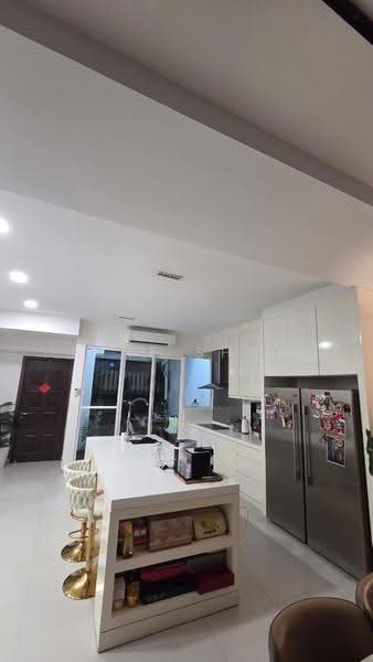 2.5-storey Terraced House for Rent in Taman Esplanad (Bukit Jalil) - Jane Shoo - Kitchen - PropertyGuru.com.my
