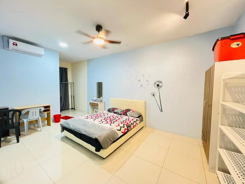 Kondominium untuk Dijual di Platinum Lake PV 20 - Ivan Tan - Bedroom - PropertyGuru.com.my