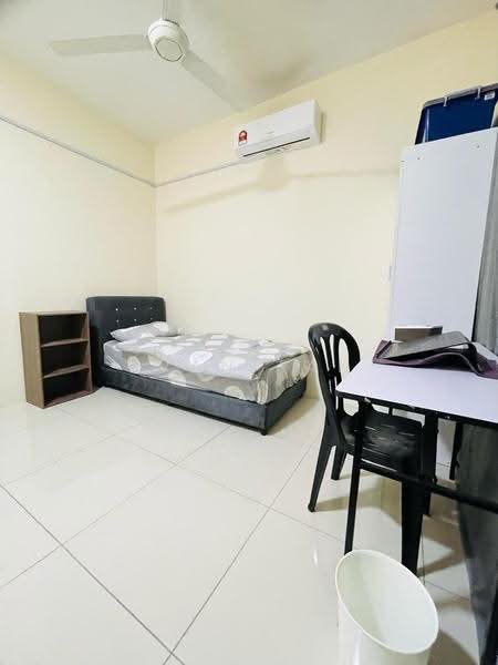 Kondominium untuk Dijual di Platinum Lake PV 20 - Ivan Tan - Bedroom - PropertyGuru.com.my