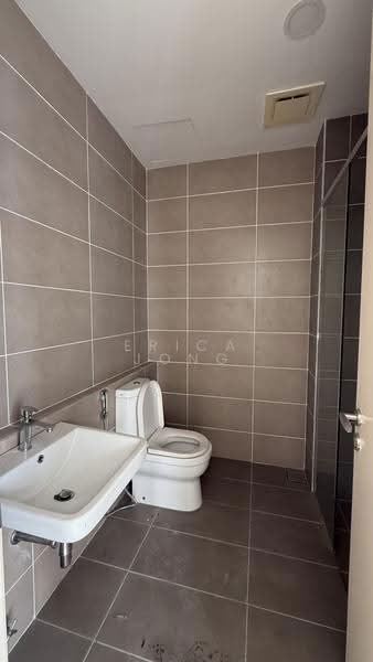 Service Residence for Rent at D'Pristine - Erica Jong - PropertyGuru.com.my