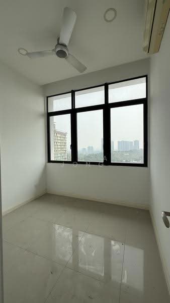 Service Residence for Rent at D'Pristine - Erica Jong - PropertyGuru.com.my