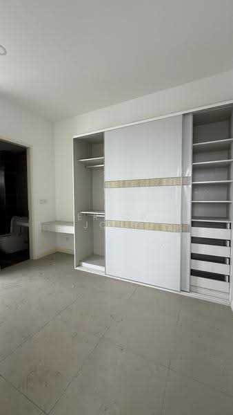 Service Residence for Rent at D'Pristine - Erica Jong - PropertyGuru.com.my