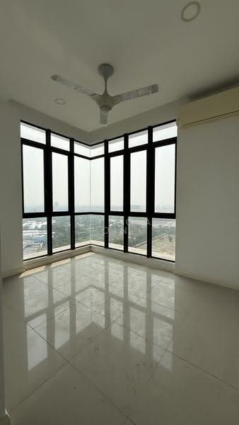 Service Residence for Rent at D'Pristine - Erica Jong - PropertyGuru.com.my