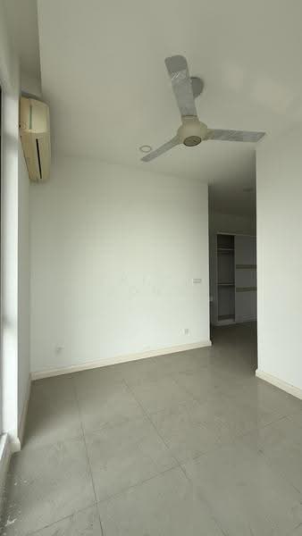 Service Residence for Rent at D'Pristine - Erica Jong - PropertyGuru.com.my