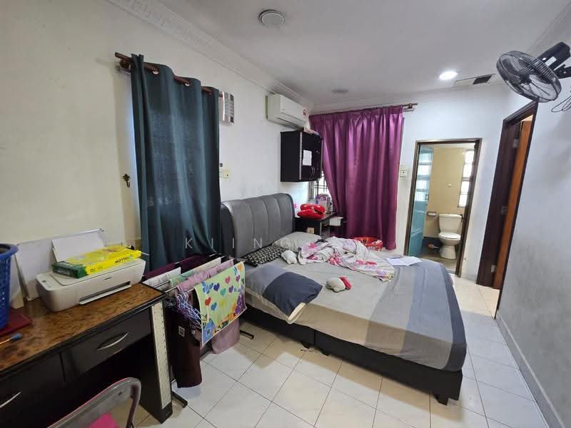 2-storey Terraced House for Sale in Kepong (Kuala Lumpur) - Kiing TW - Bedroom - PropertyGuru.com.my