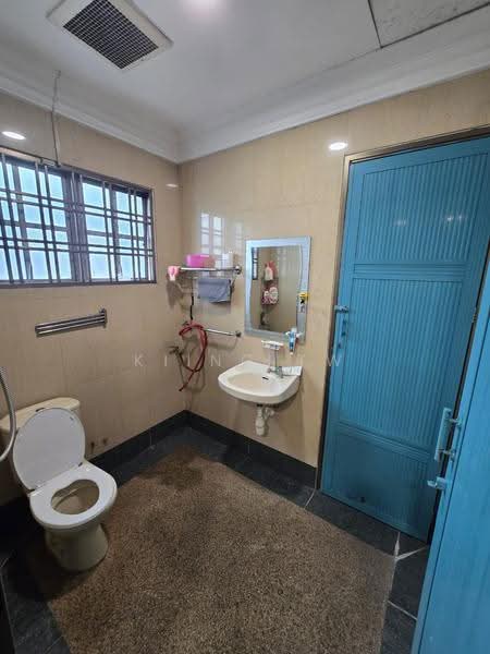 2-storey Terraced House for Sale in Kepong (Kuala Lumpur) - Kiing TW - Bathroom - PropertyGuru.com.my