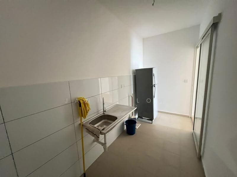 Kediaman Servis untuk Disewa di Residensi Dian II - Janice Low - Kitchen - PropertyGuru.com.my
