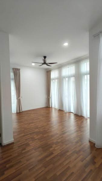 Rumah Kluster untuk Disewa di Eco Majestic (Semenyih) - Ivan Tan - Living Room - PropertyGuru.com.my
