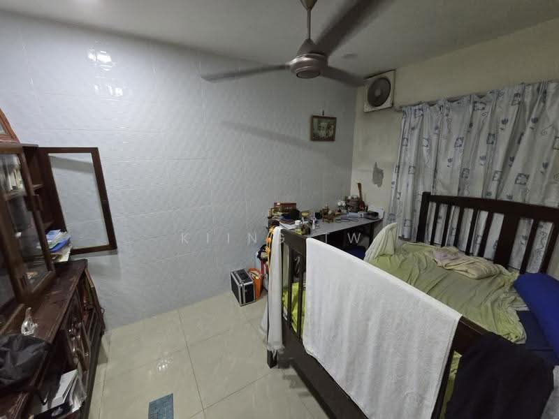 2.5-storey Terraced House for Sale in Kepong (Kuala Lumpur) - Kiing TW - Bedroom - PropertyGuru.com.my