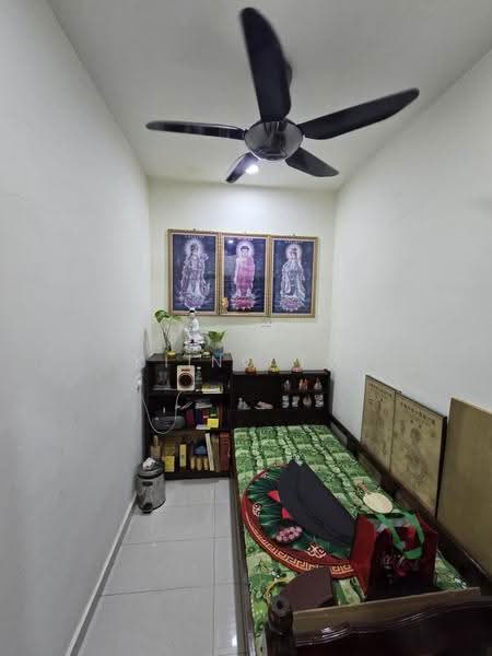 2.5-storey Terraced House for Sale in Kepong (Kuala Lumpur) - Kiing TW - Bedroom - PropertyGuru.com.my