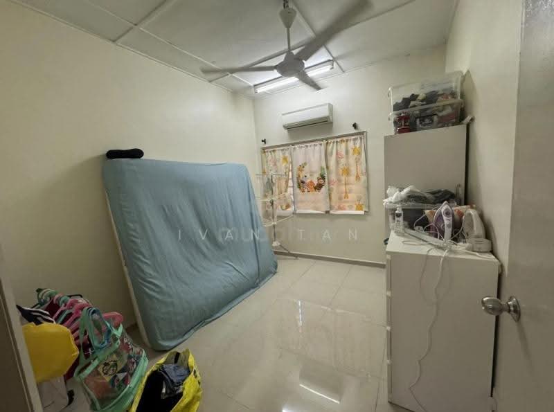 Terraced House for Sale in Taman Sri Aman (Cheras) - Ivan Tan - Bedroom - PropertyGuru.com.my
