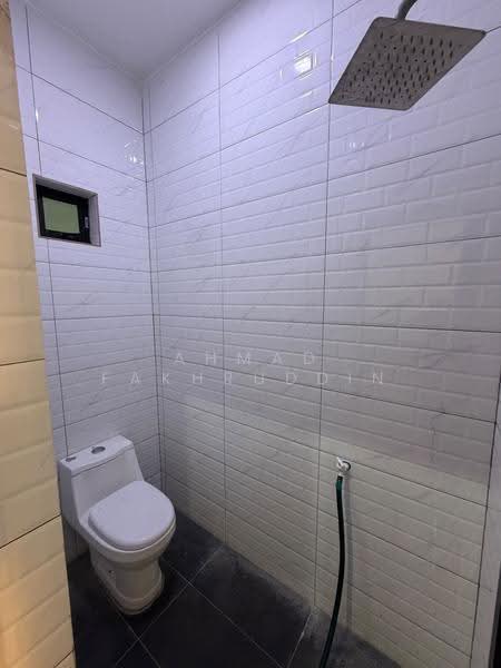 1-storey Terraced House for Sale in Taman Desa (Kulai) - Ahmad Fakhruddin - Bathroom - PropertyGuru.com.my