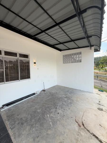 1-storey Terraced House for Sale in Taman Desa (Kulai) - Ahmad Fakhruddin - Exterior - PropertyGuru.com.my