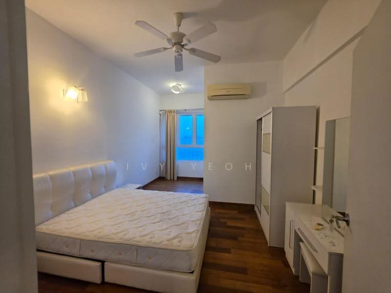 Condominium for Sale at Platino Condominium - Ivy Yeoh - Bedroom - PropertyGuru.com.my