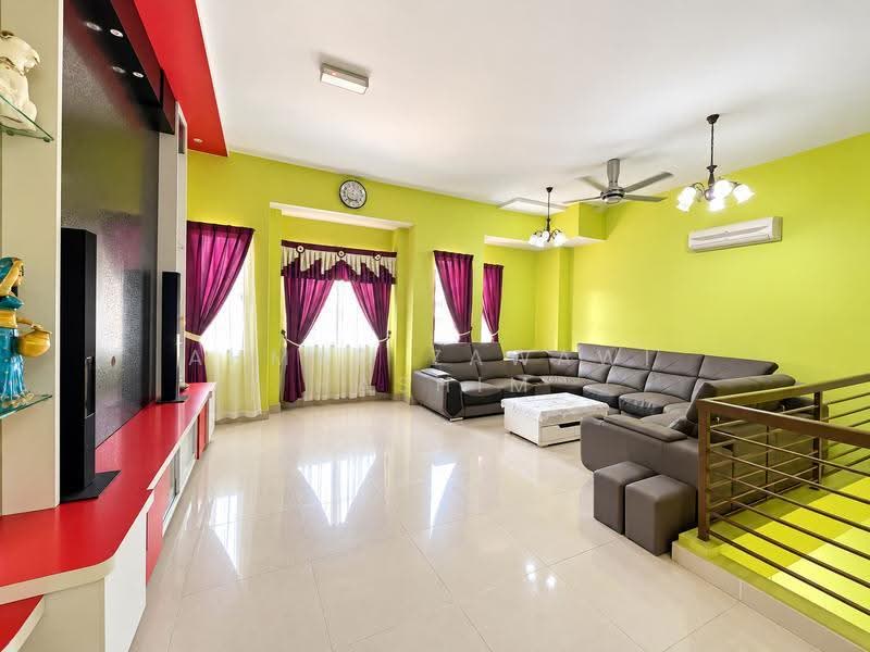 Rumah Teres 3-Tingkat untuk Dijual di Ampang Jaya (Ampang) - Ahmad Zawawi Hashim - Living Room - PropertyGuru.com.my