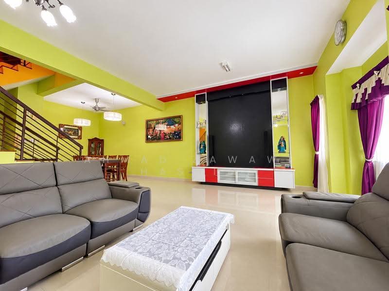 Rumah Teres 3-Tingkat untuk Dijual di Ampang Jaya (Ampang) - Ahmad Zawawi Hashim - Living Room - PropertyGuru.com.my