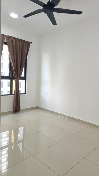 Kediaman Servis untuk Disewa di Parkland Residence @ Kajang 2 - Peter Tan - Living Room - PropertyGuru.com.my