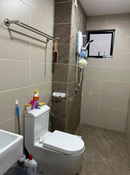 Kediaman Servis untuk Disewa di Veranda Residence - Nicholas Low - Bathroom - PropertyGuru.com.my