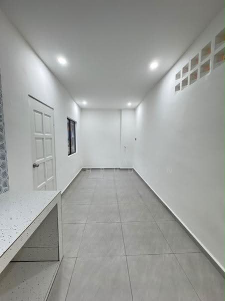 Rumah Teres untuk Dijual di Taman Munshi Ibrahim (Tampoi) - Ahmad Fakhruddin - PropertyGuru.com.my