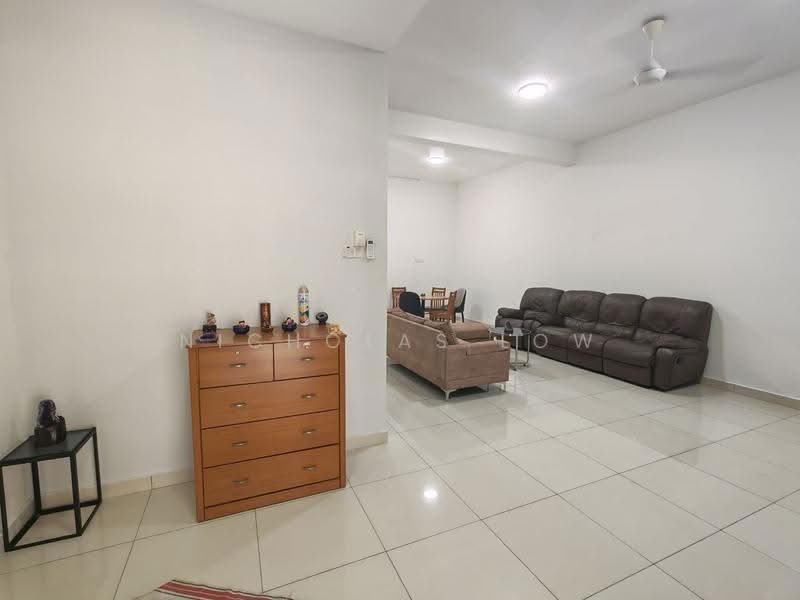 Rumah Teres 2-Tingkat untuk Disewa di Bandar Seri Alam (Masai) - Nicholas Low - Living Room - PropertyGuru.com.my