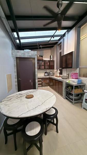 Semi-Detached House for Rent in Bukit Indah (Iskandar Puteri (Nusajaya)) - Kinki Teow - Kitchen - PropertyGuru.com.my