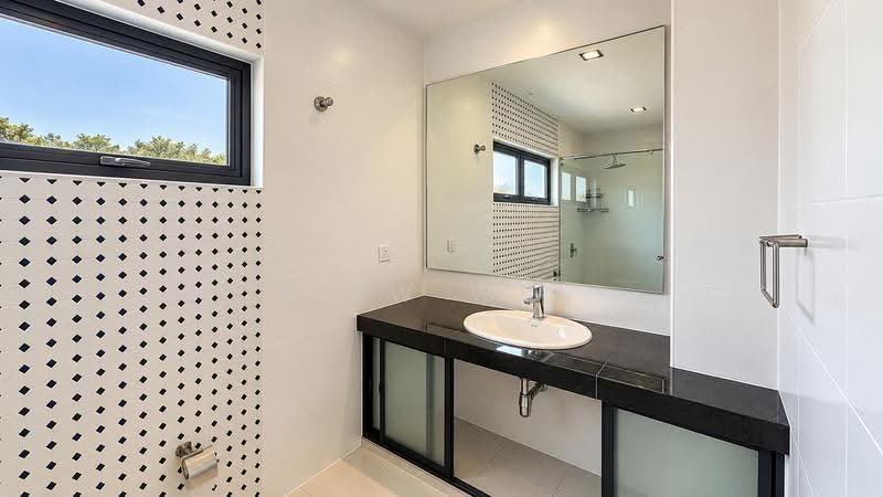 Bungalow House for Sale in Taman Hillview (Ulu Kelang) - Siew Wen - Bathroom - PropertyGuru.com.my