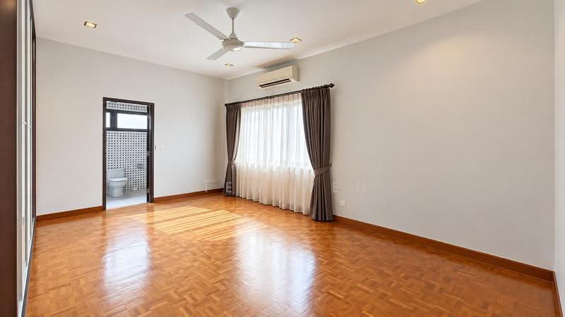 Bungalow House for Sale in Taman Hillview (Ulu Kelang) - Siew Wen - Bathroom - PropertyGuru.com.my