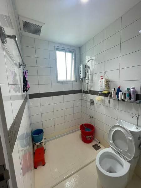 Condominium for Sale at Greenwich South - Alvin Chua - Bathroom - PropertyGuru.com.my