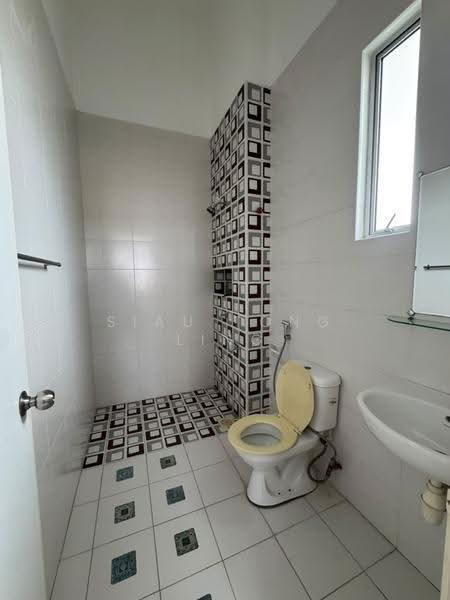 Rumah Teres 2-Tingkat untuk Dijual di Taman Setia Indah (Tebrau) - Siau Tong Ling - Bathroom - PropertyGuru.com.my