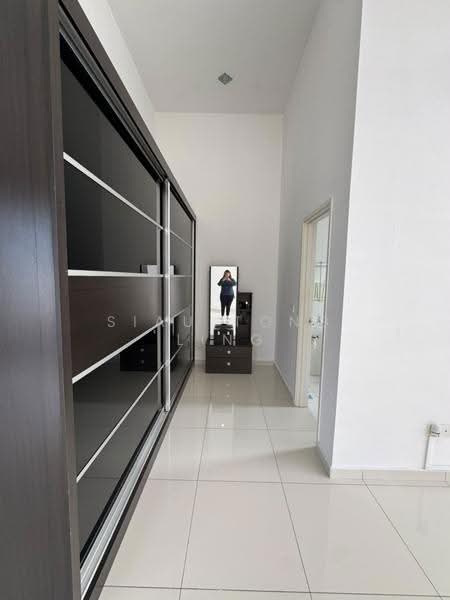 Rumah Teres 2-Tingkat untuk Dijual di Taman Setia Indah (Tebrau) - Siau Tong Ling - Corridor - PropertyGuru.com.my