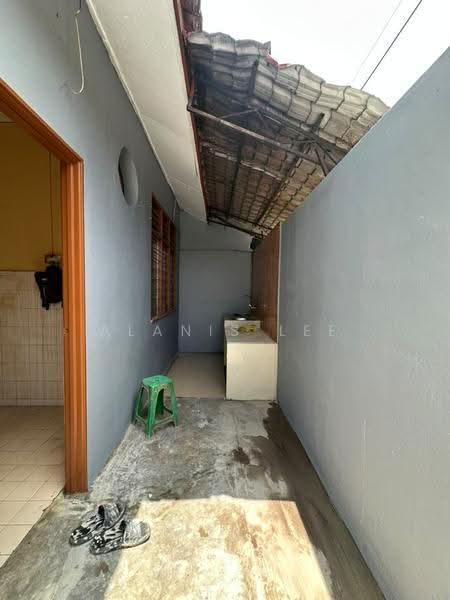 Rumah Teres 1-Tingkat untuk Disewa di Taman Puteri Wangsa (Ulu Tiram) - Alanis Lee - PropertyGuru.com.my