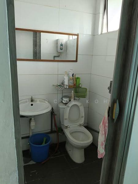 Apartment for Sale at Greenview Apartment - Marcus Koh - Bathroom - PropertyGuru.com.my