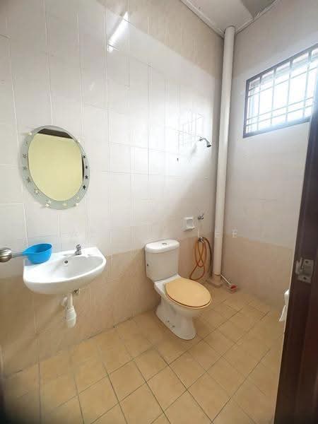 2-storey Terraced House for Sale in Bandar Putra Kulai (Kulai) - Alanis Lee - Bathroom - PropertyGuru.com.my