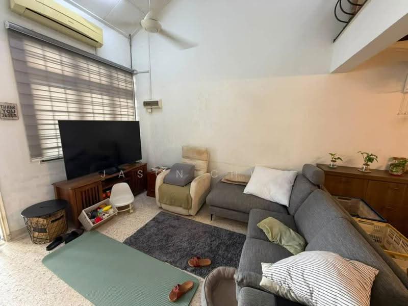 1.5-storey Terraced House for Sale in Taman Molek (Johor Bahru) - Jason Chiam - Living Room - PropertyGuru.com.my