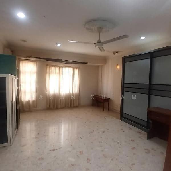 Rumah Teres 2-Tingkat untuk Dijual di Taman Molek (Johor Bahru) - Jason Chiam - Living Room - PropertyGuru.com.my