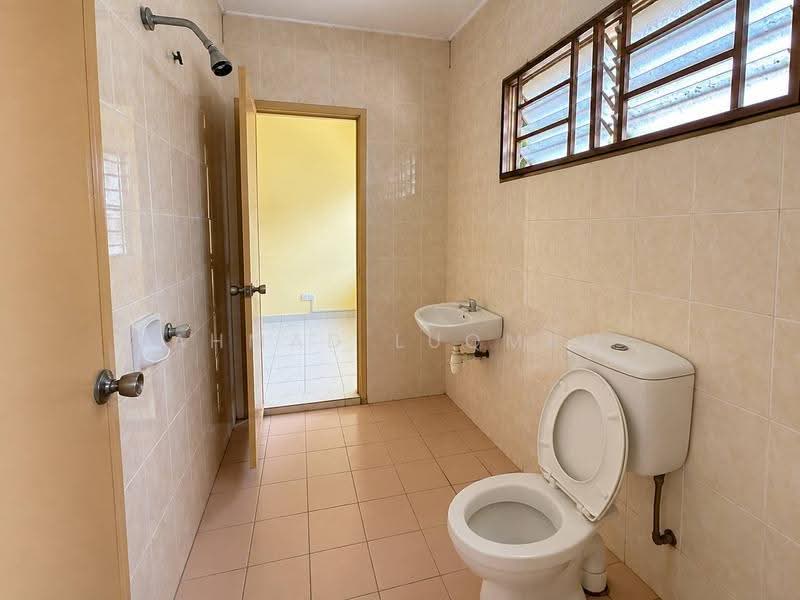 2-storey Terraced House for Sale in Taman Kajang Perdana (Kajang) - Ahmad Luqman - Bathroom - PropertyGuru.com.my